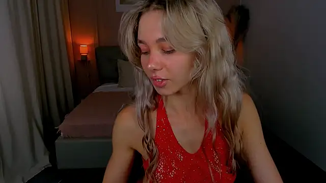 Watch LuluAlis live on EroticFlix - High definition streams
