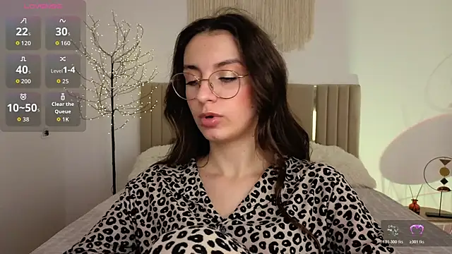 Real_cutie1 webcam