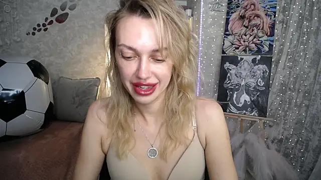 NickyAdamidi webcam