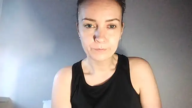 JenniferAlone webcam
