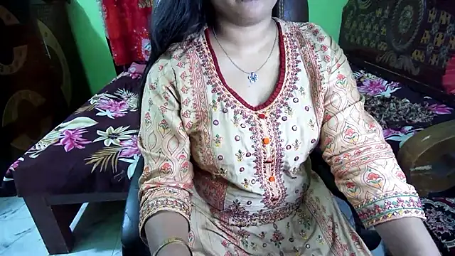 BengaliQueenStar webcam