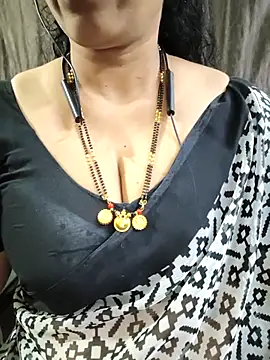 bhuvana_555 webcam