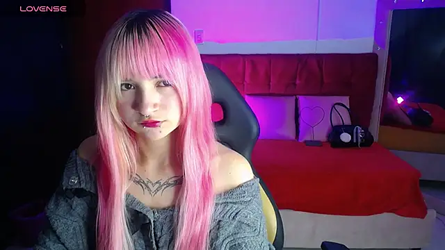 Watch _Charlotte_Collins_ live on EroticFlix - High definition streams