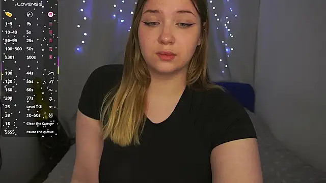 CuteSharloti webcam