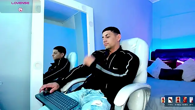 Alex_cute77 webcam