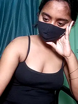 shrutee12 webcam