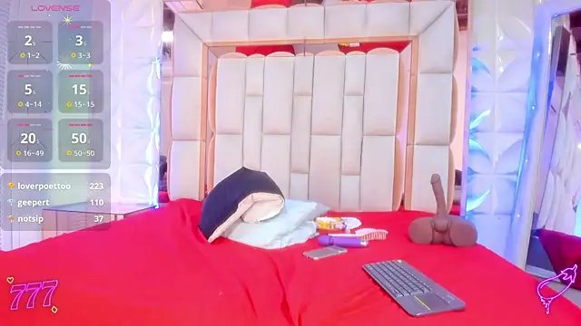 Sarah_Adamss webcam