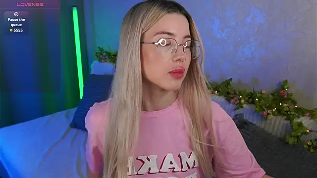 LindaThackerr webcam