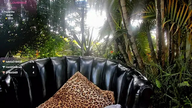 natashadiamond (F young) - Take a shower in the garden
