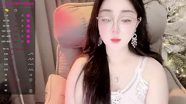 Monica-666888- webcam