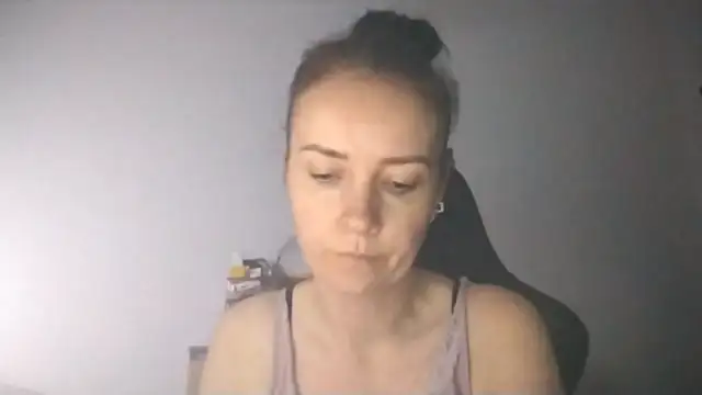 JenniferAlone webcam
