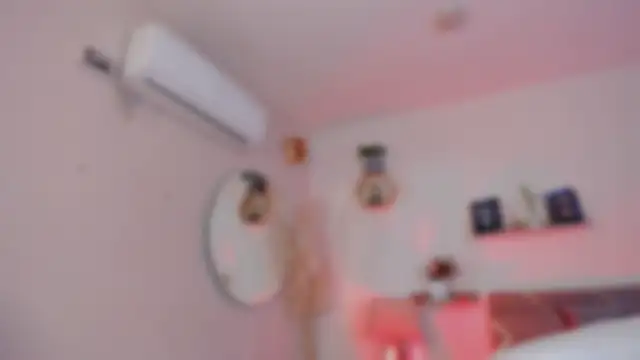 YariRose webcam