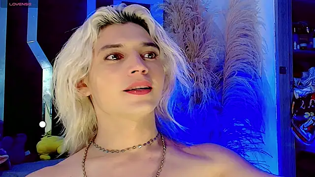 honey_skin webcam