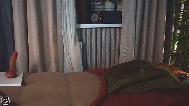 Feral_Berrry_ webcam