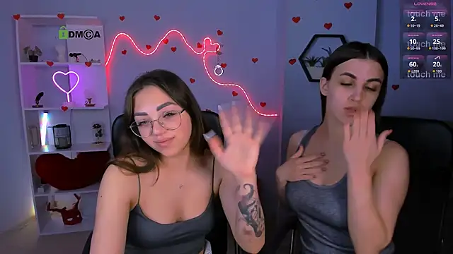 kiki_swan webcam