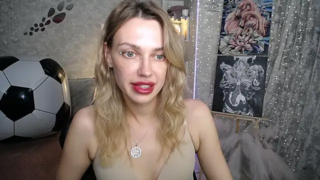 NickyAdamidi webcam