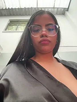 Susan_Voltaire webcam