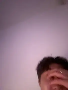 YourBadboy718 webcam