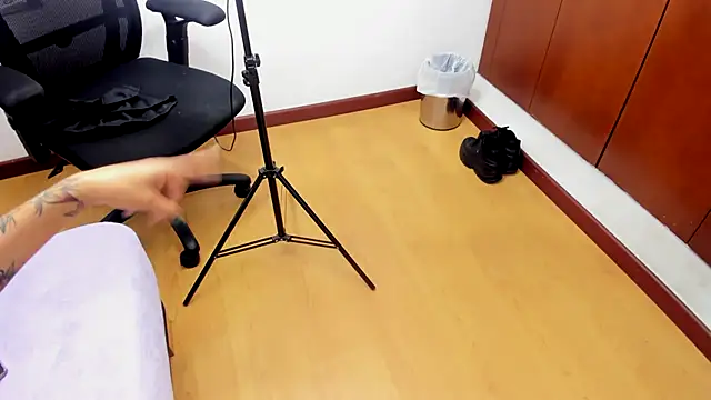 SweetVenomMilf webcam