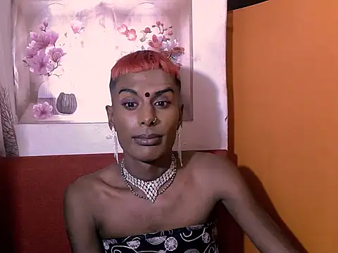 Indianglamorous_2 webcam