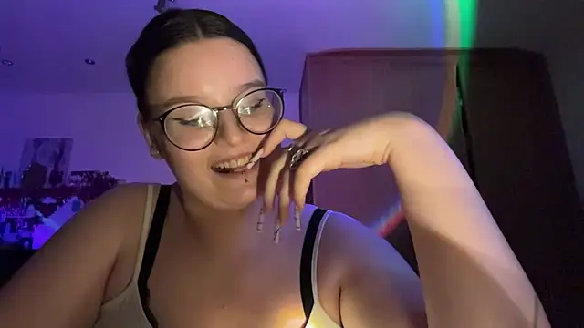TamekiaKeenom webcam
