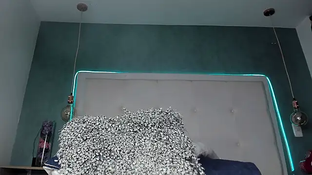 mia_gomez7 webcam