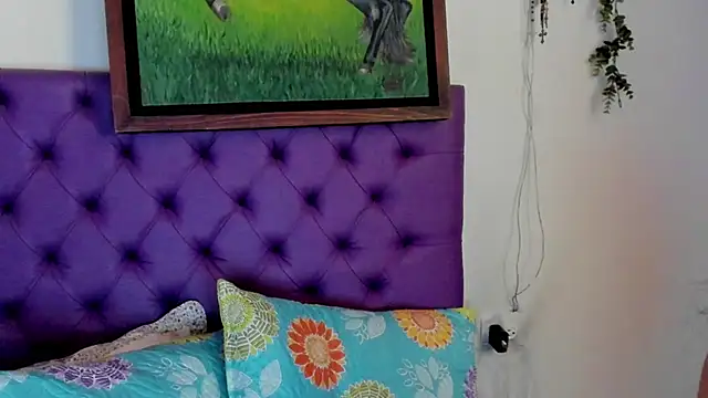 Cloeandtyfanny webcam