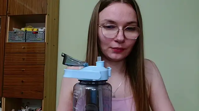 LooveELLYx webcam