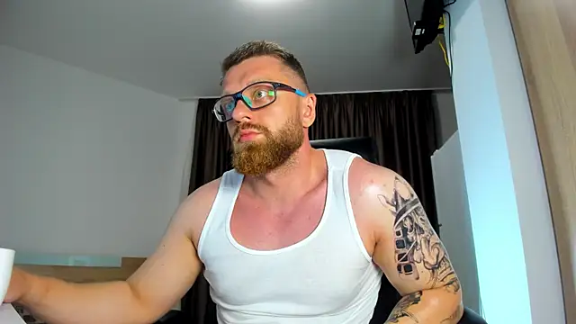 findom_guy (M young) - hard cock