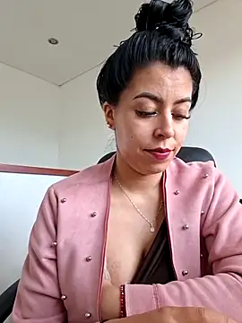 luianna (F young) - Take off my pants and masturbate