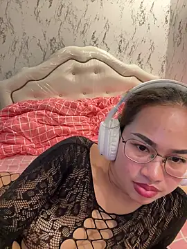 Ponthip webcam