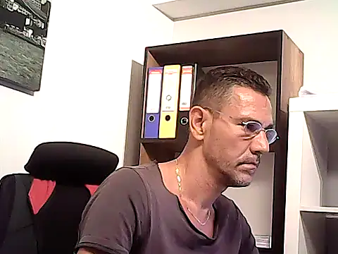 mastercharisma35 webcam