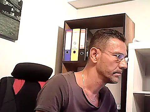 mastercharisma35 webcam