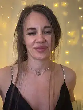 Watch LucieMack live on EroticFlix - High definition streams