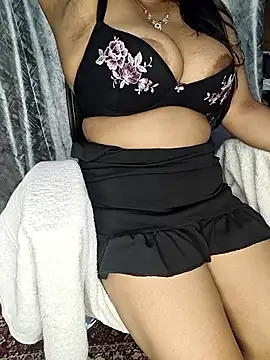 Curvy_Pooja webcam