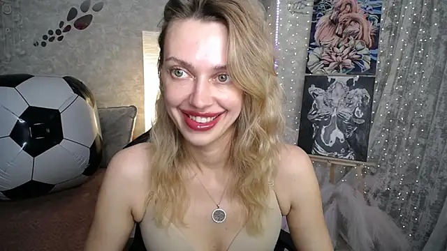 NickyAdamidi webcam