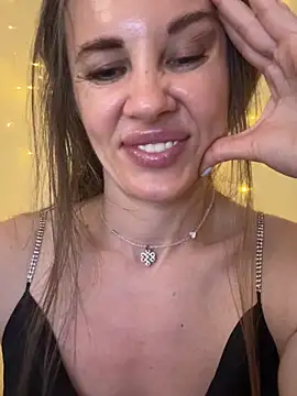 LucieMack webcam