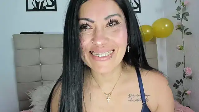 Tania_mature webcam