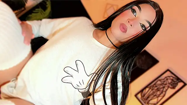 misstreslatin webcam