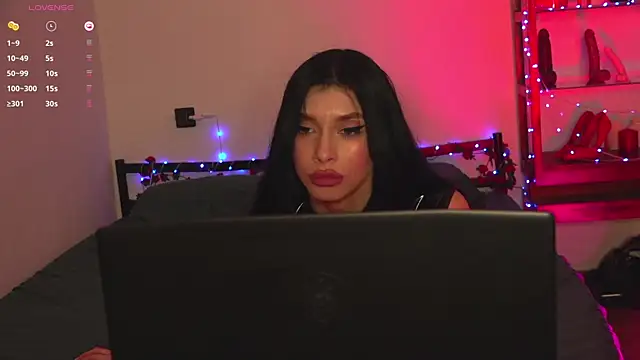 Olivia_Faye webcam