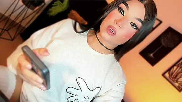 misstreslatin webcam