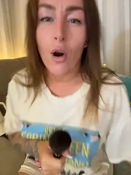 ChristinaSiemone webcam