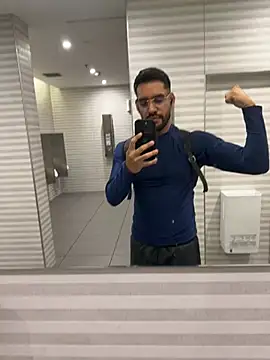 Leon__Hart_ webcam