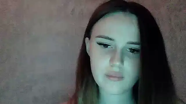 SweetLoraa webcam