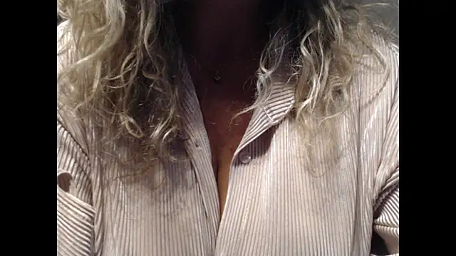 JenniLowen webcam