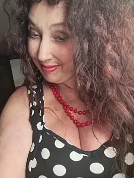 GypsyEsmeralda webcam