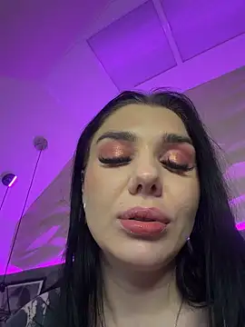 MaeveMoon webcam