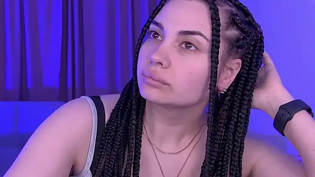 AdrianaToress webcam