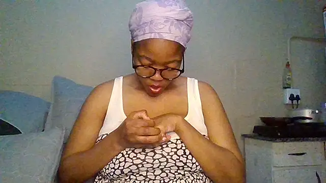 BustyNay webcam