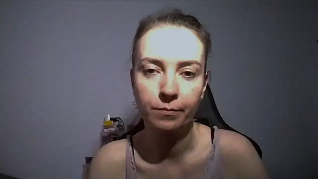JenniferAlone webcam